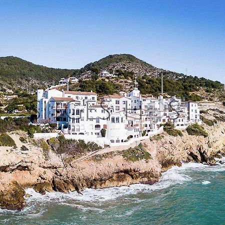 Alojate En Una Torre Sobre El Mar Apartment Ситжес Екстериор снимка